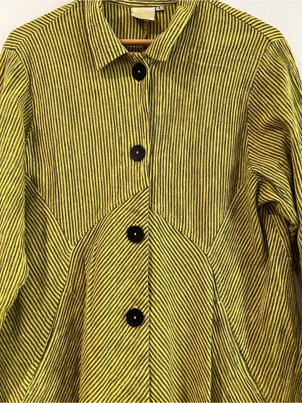 MILLI VALLEY Striped Point-Hem Button Front Jacket in Olive Yellow L